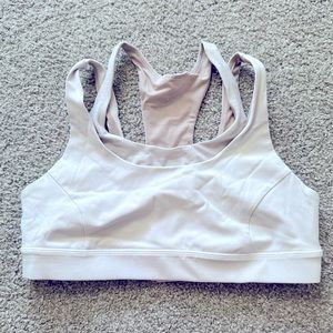 Lululemon women’s sports bra